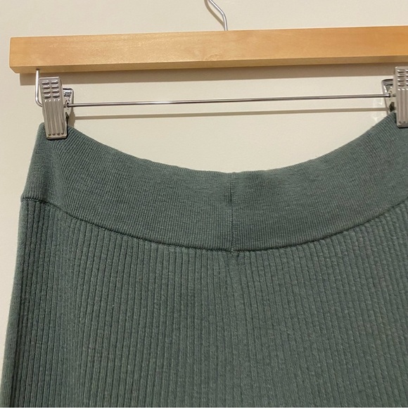 Aerie Dark Green Gotta Jet High Waisted Skater Pants size Large - Picture 10 of 13